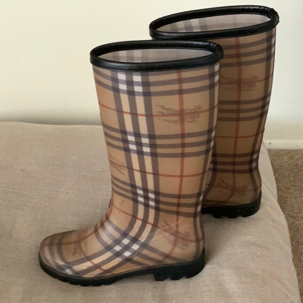 BURBERRY RAIN BOOTS - Picture 4 of 5